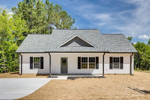 304 East St, Heath Springs, SC, 29058-9744 | Card Image