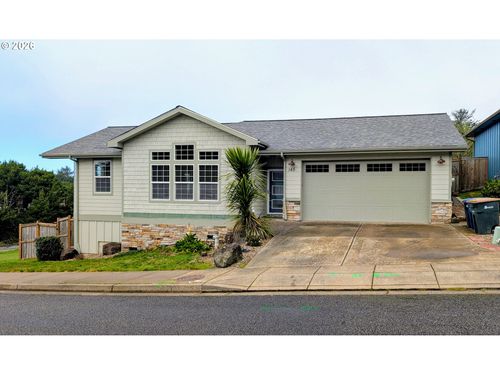 145 Ne 71st St, Newport, OR, 97365-9400 | Card Image