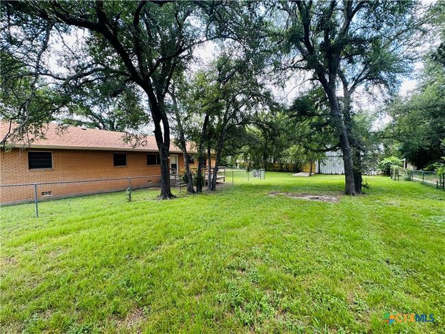 large backyard | Image 23