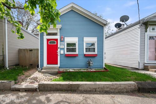 704 Camp St, Louisville, KY, 40203-2607 | Card Image