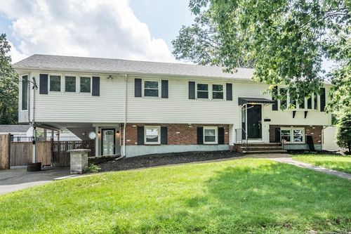 54 Michael Dr, Brockton, MA, 02301-6220 | Card Image