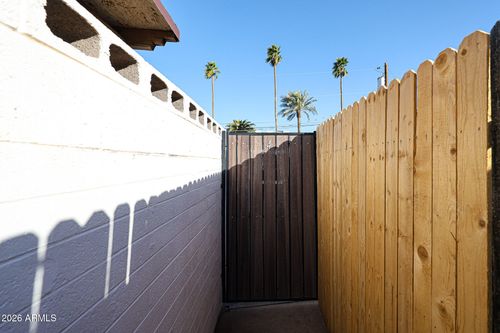 4-3022 N 37th St, Phoenix, AZ, 85018-7054 | Card Image