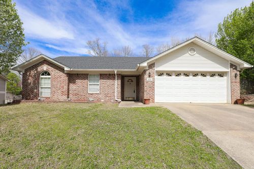 1004 Stamford Dr, Benton, AR, 72019-1630 | Card Image