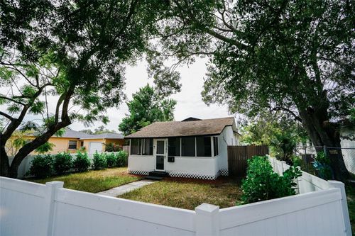 1361 29th St S, ST PETERSBURG, FL, 33712-1949 | Card Image