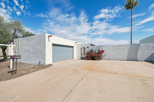 2621 S River Dr, Tempe, AZ, 85282-2932 | Card Image
