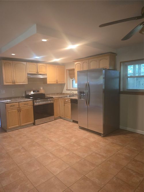 9 Jamaica Ave, Greenlawn, NY, 11740-3115 | Card Image