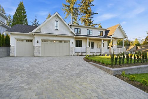 690 Windsor Rd E, North Vancouver, BC, V7N1K7 | Card Image