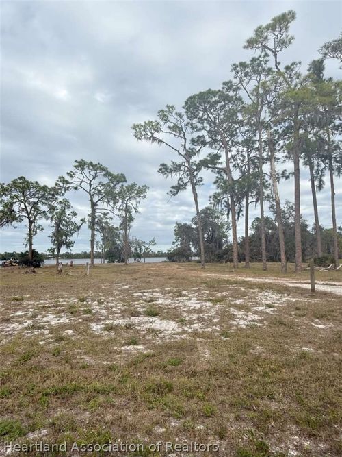 4060 Camp Shore Dr, SEBRING, FL, 33875-6255 | Card Image