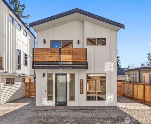 c-12044 Hiram Pl Ne, Seattle, WA, 98125-5324 | Card Image