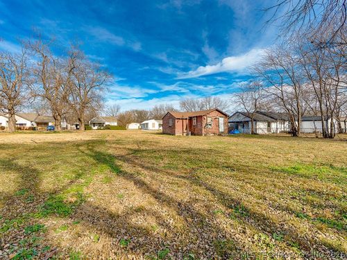 721 W 4th St, Ada, OK, 74820-3205 | Card Image