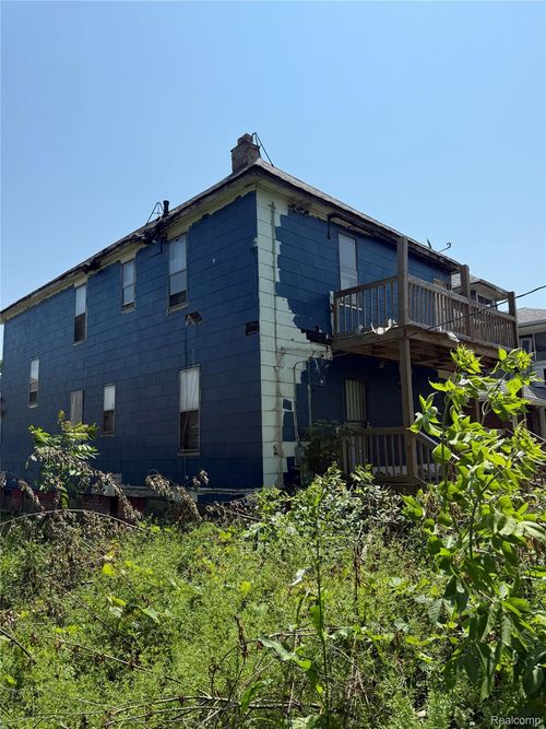 6015 Pennsylvania St, Detroit, MI, 48213-3149 | Card Image