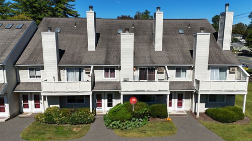 41-41 Willow Spgs, New Milford, CT, 06776-4319 | Card Image