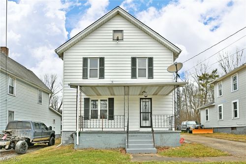 2785 Deforest Rd Se, Warren, OH, 44484-4012 | Card Image