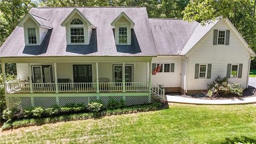 1011 Old Hardman Btms Rd, Clarkesville, GA, 30523-3829 | Card Image