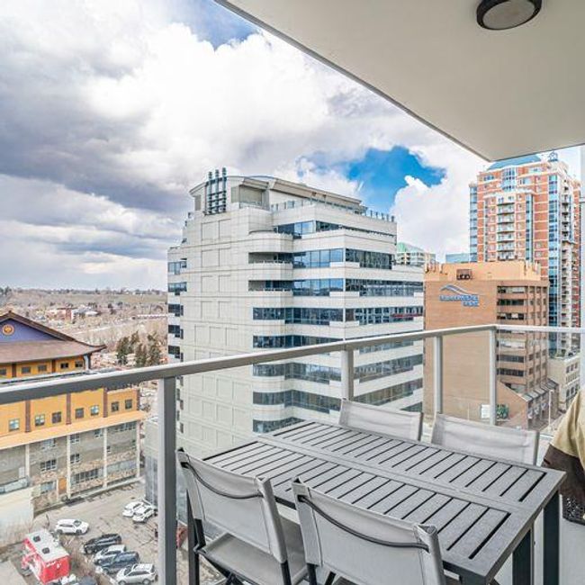 1204 - 1025 5 Avenue Sw, Home with 2 bedrooms, 2 bathrooms and 1 parking in Calgary AB | Image 28