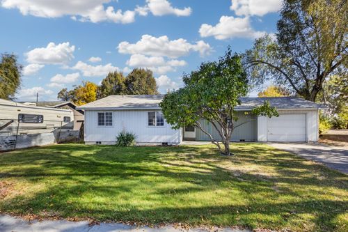 155 Sw 2nd St, Madras, OR, 97741-1407 | Card Image