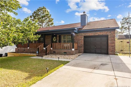 5721 Walkabout Rd, Hope Mills, NC, 28348-5211 | Card Image