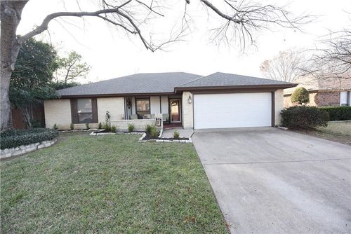 3405 Primrose Ln, Bedford, TX, 76021-2721 | Card Image