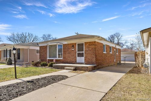 4142 Gertrude St, Dearborn Heights, MI, 48125-2820 | Card Image