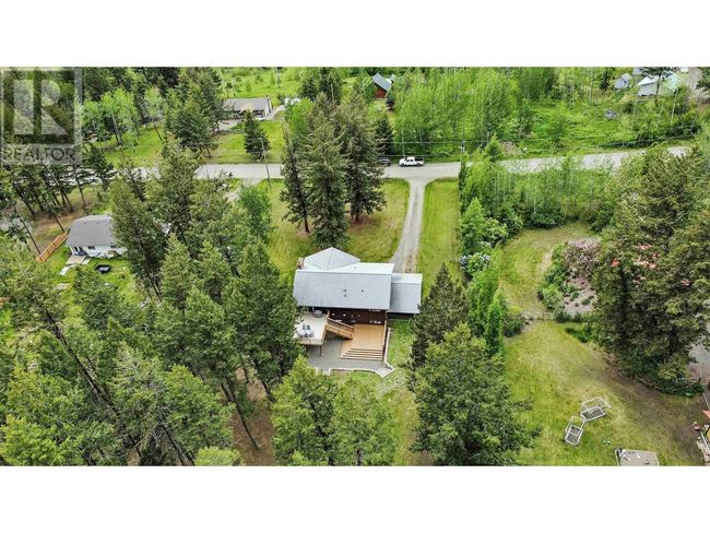 5023 Block Dr, House other with 4 bedrooms, 3 bathrooms and null parking in 108 Mile Ranch BC | Image 4