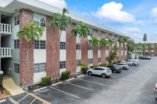 apt-103a-2426 17th St, Fort Lauderdale, FL, 33316-3136 | Card Image