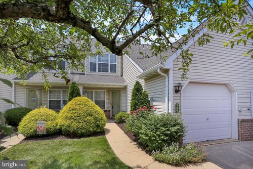 160 Hickory Ln, WYOMISSING, PA, 19610-1060 | Card Image