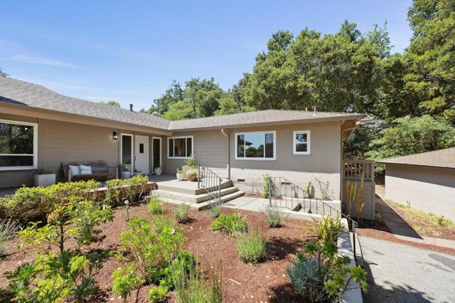 10605 Berkshire Dr, House other with 4 bedrooms, 4 bathrooms and 4 parking in Los Altos Hills CA | Image 6