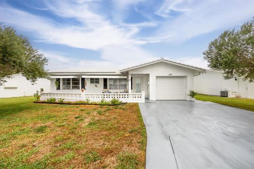 2012 Sw 18th Dr, Boynton Beach, FL, 33426-6418 | Card Image