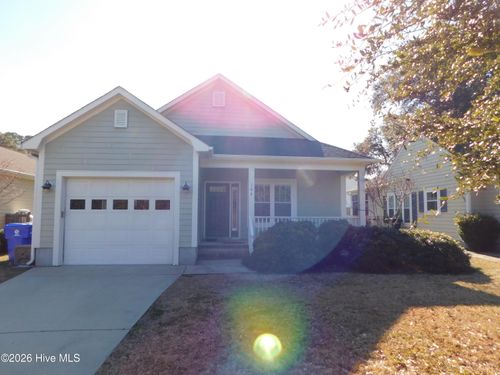 106 Ricks Ave, Beaufort, NC, 28516-1641 | Card Image