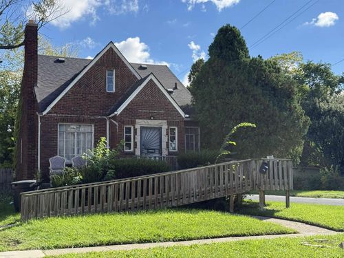 9300 Mendota St, Detroit, MI, 48204-2651 | Card Image