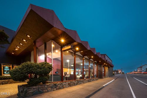 135 S Franklin St, Fort Bragg, CA, 95437-4201 | Card Image