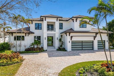 3280 Crayton Road, House other with 5 bedrooms, 5 bathrooms and null parking in Naples FL | Image 1