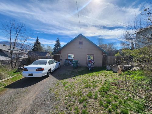824 Grant St, Klamath Falls, OR, 97601-2920 | Card Image