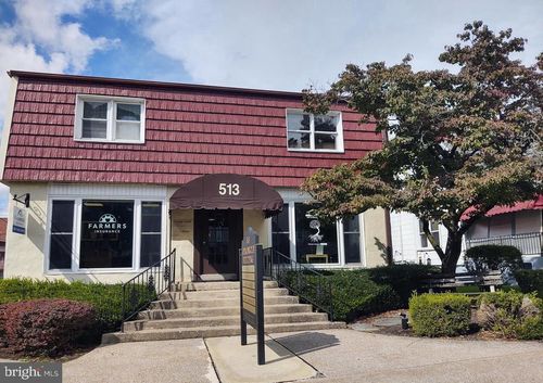 513 W Chocolate Ave, HERSHEY, PA, 17033-1632 | Card Image