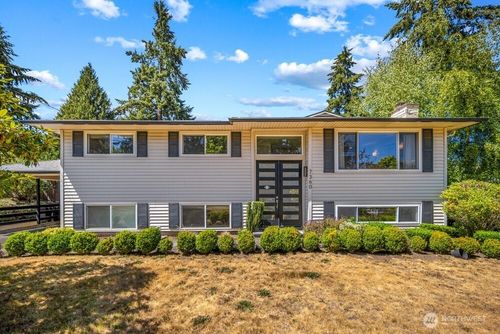 7360 Ne 145th Place, Kenmore, WA, 98028 | Card Image