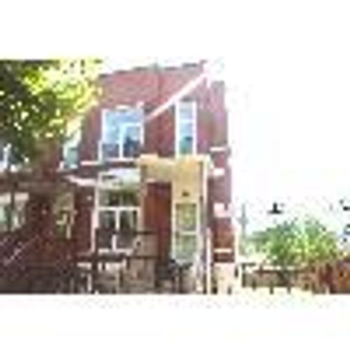 2-3653 S Giles Ave, Chicago, IL, 60653-1107 | Card Image