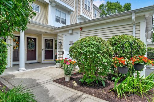 412 Viewpoint Ter, Peekskill, NY, 10566-6207 | Card Image