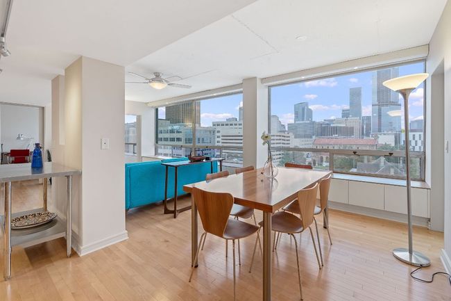 Dining area - with a view. | Image 4
