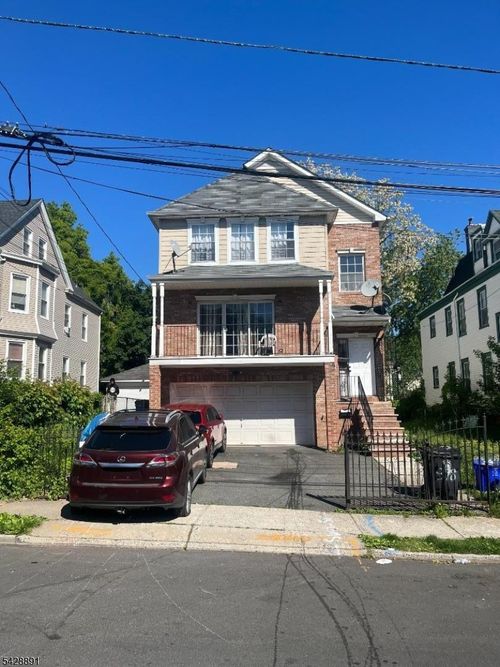 896 S 16th St, Newark, NJ, 07108-1121 | Card Image
