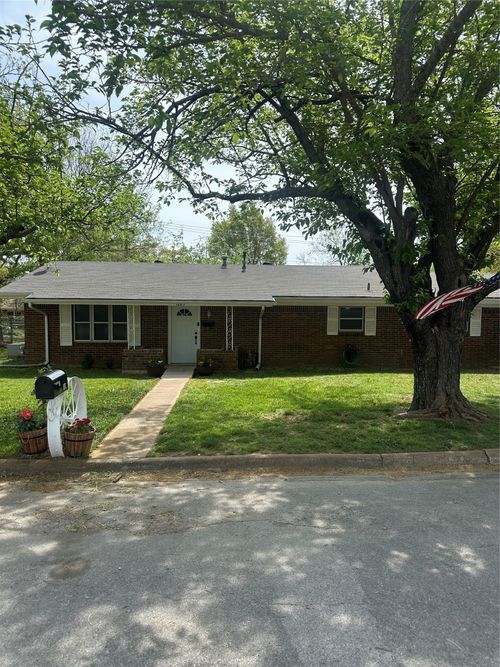 1207 Pebble Street Street, Bowie, TX, 76230 | Card Image