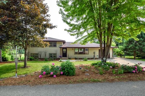 5802 Woodland Drive, Westport, WI, 53597-8601 | Card Image