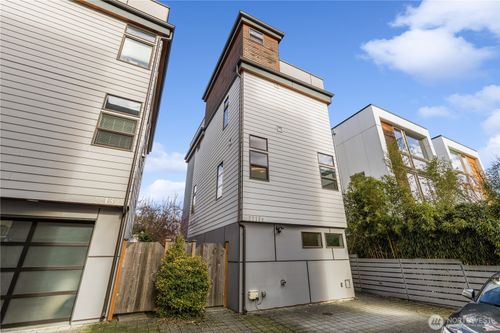 b-2216 Nw 63rd St, Seattle, WA, 98107-2437 | Card Image