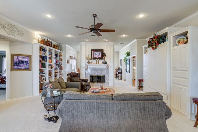 14101 E Fm 1527, Home with 3 bedrooms, 4 bathrooms and null parking in Lorenzo TX | Image 55