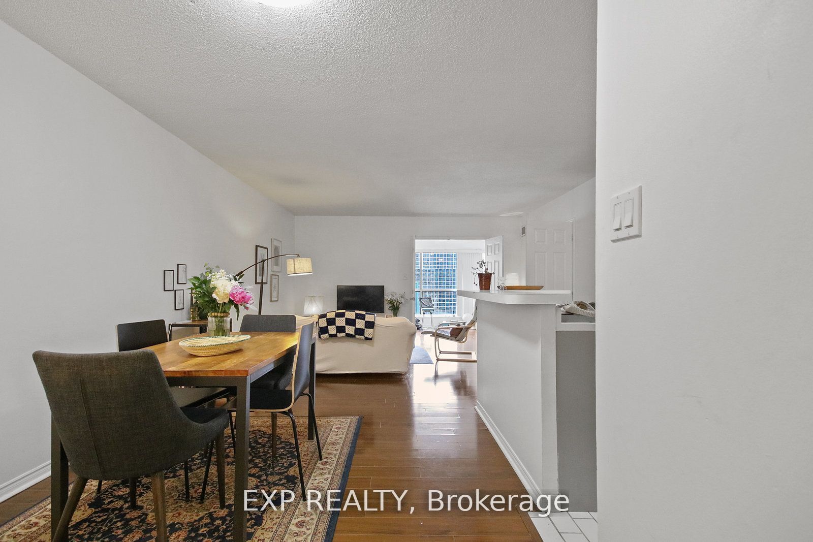 Residential in Toronto C08 5