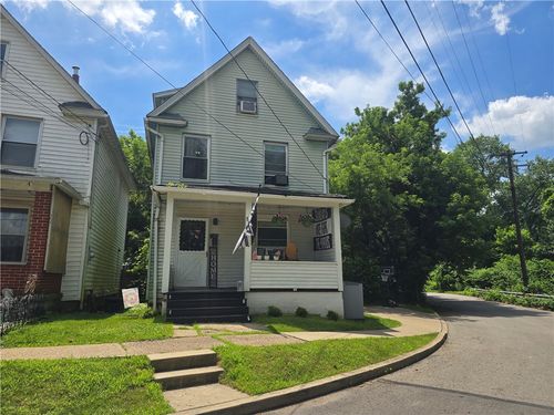 549 W Wayne St, Butler, PA, 16001-5853 | Card Image