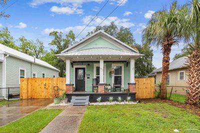 813 W Government St, House other with 2 bedrooms, 2 bathrooms and 1 parking in Pensacola FL | Image 2