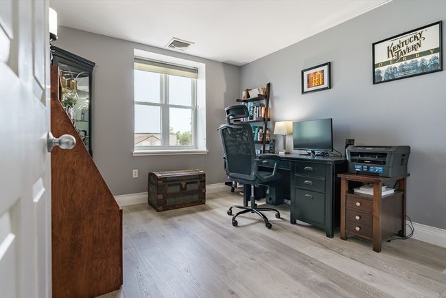 APT-32 - 45 Main St, Condo with 2 bedrooms, 1 bathrooms and 1 parking in Wareham MA | Image 8