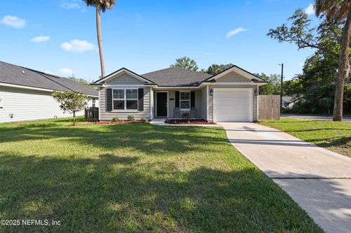 836 Cove St, Green Cove Springs, FL, 32043-3210 | Card Image