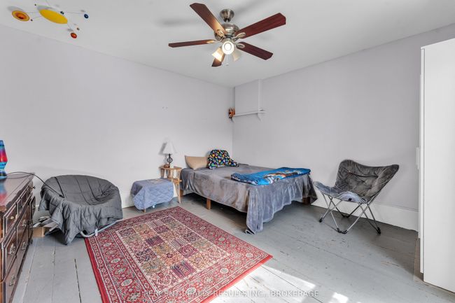 11 Water St, House other with 3 bedrooms, 2 bathrooms and 2 parking in Newburgh ON | Image 25