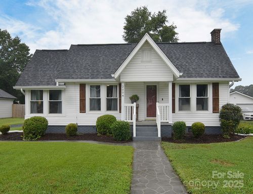 2004 Pennsylvania Ave, Kannapolis, NC, 28083-6656 | Card Image